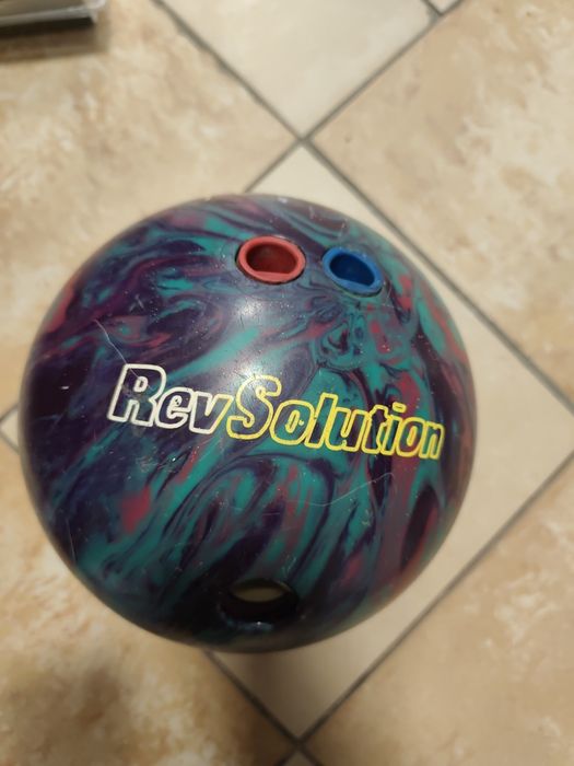 Kula do kręgli Rev Solution