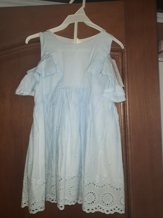 Плаття на 5-6рочків.
