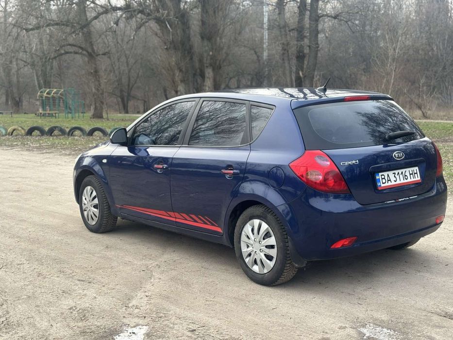 Kia ceed 1,6  2008