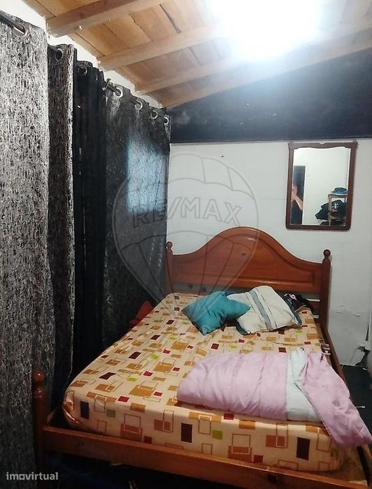 Moradia T4 para venda