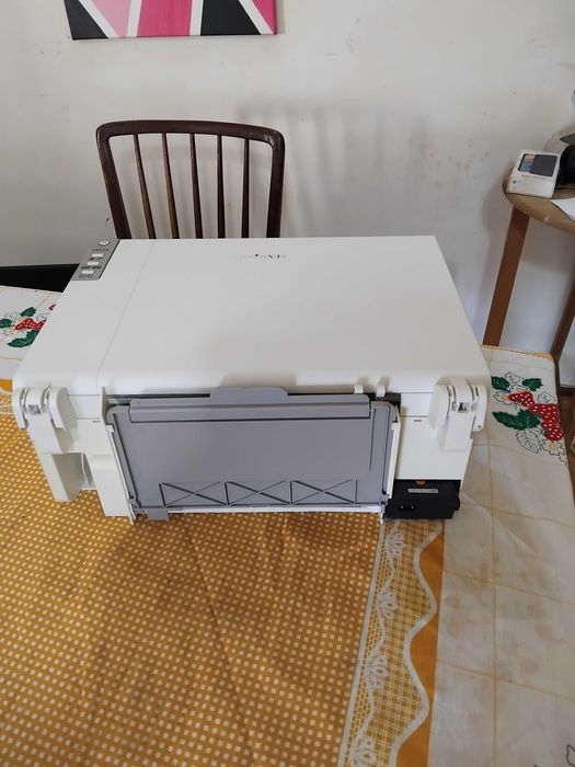Impressora  em bom estado preço mesmo para desocupar  valor ai no anuncio