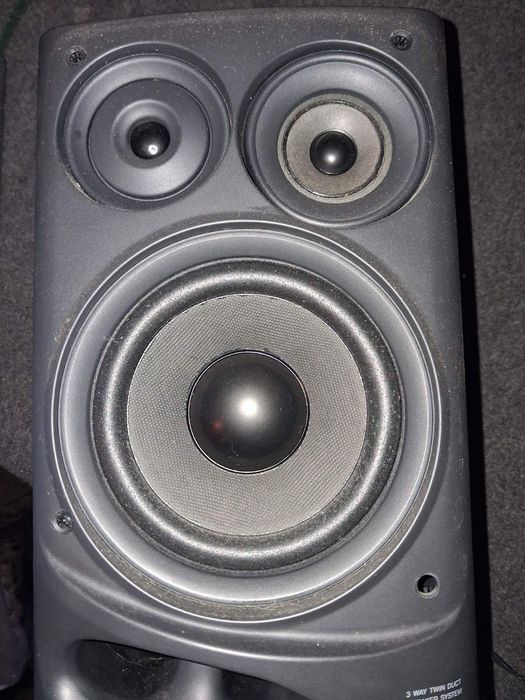 Продам колонки  Aiwa