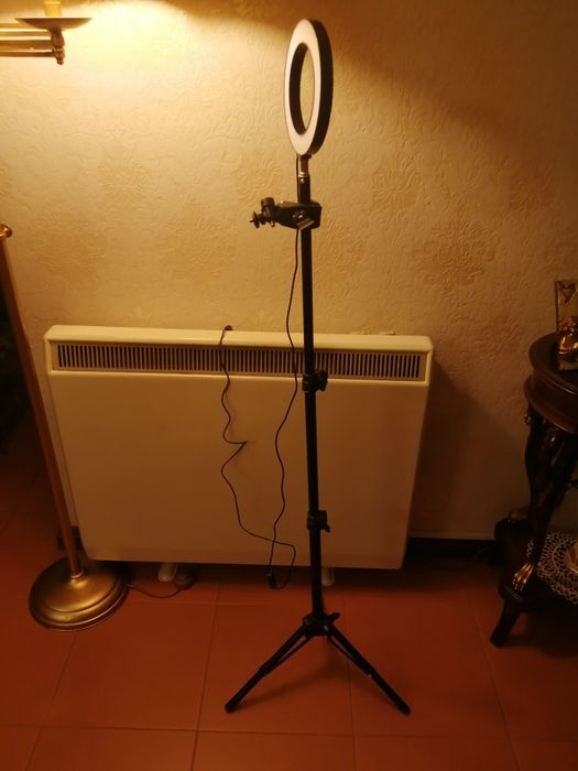 Tripod, Ring Light with Three Light Tones64750958850947122