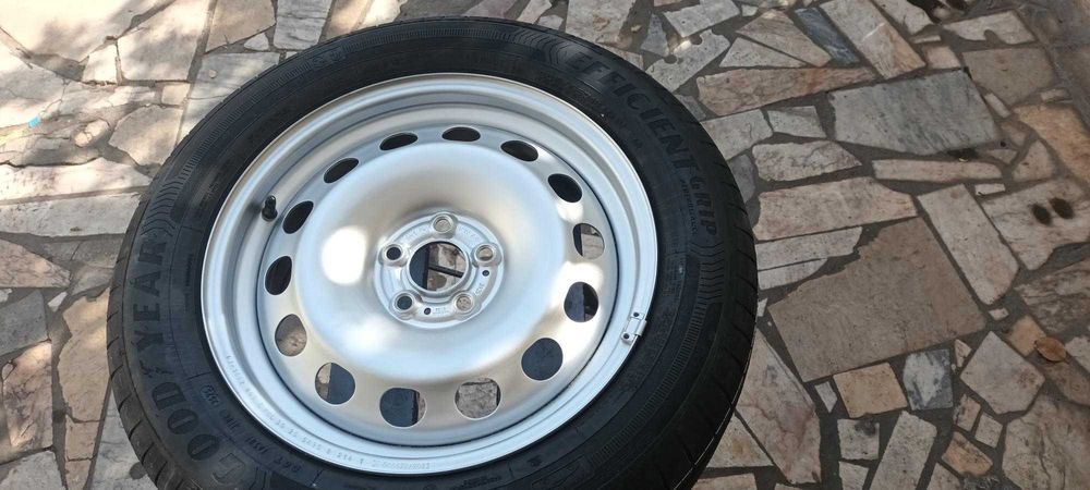 Pneus GOODYEAR  205/55/16