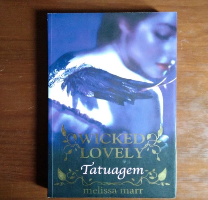 Vendo conjunto de livros Wicked Lovely