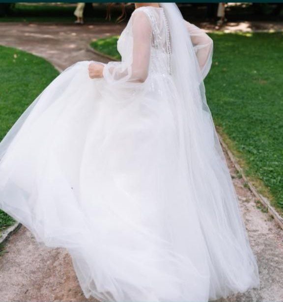 Весільна сукня без дефектів