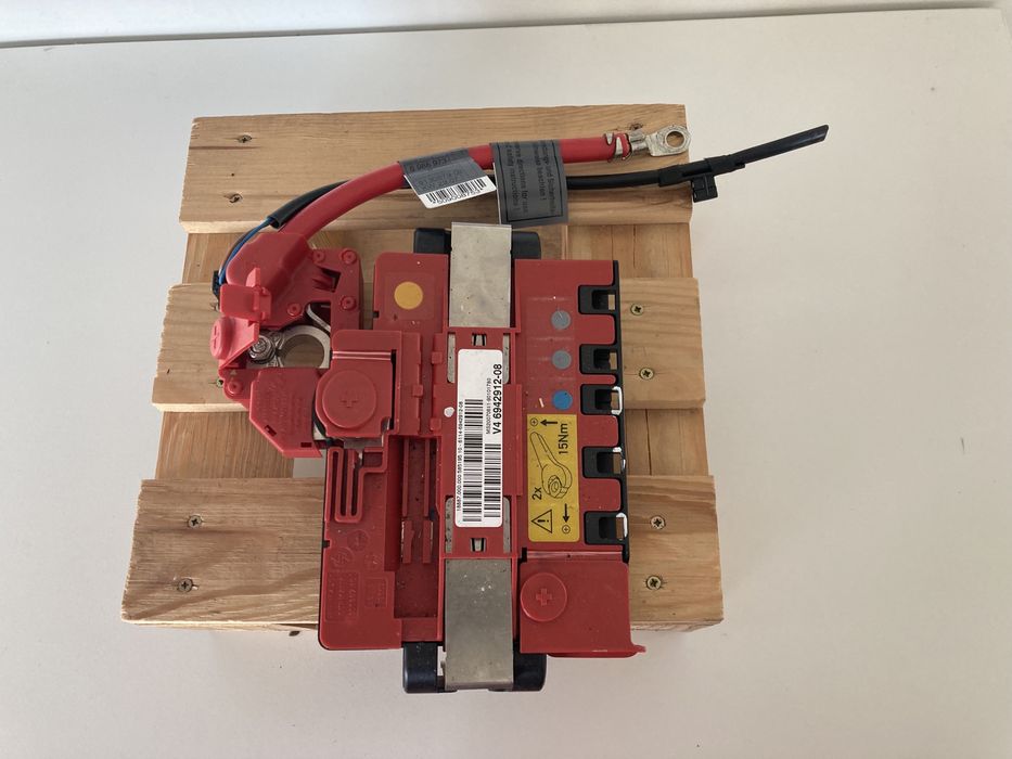 BMW E87 E81 E82 E88 klema pirotechniczna plusowa SPRAWNA bezpiecznik