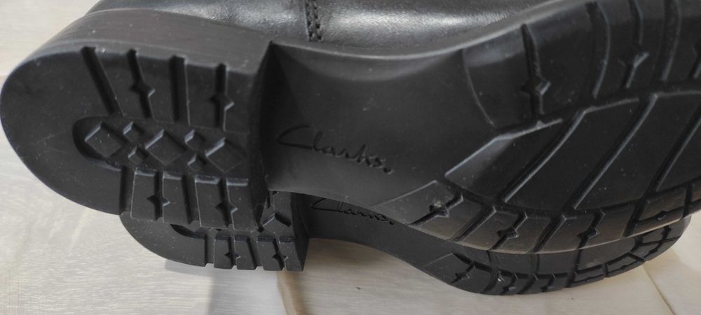 Чобітки шкіряні Clarks