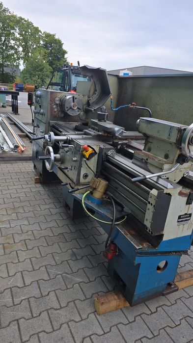 Tokarka TUR 560 Przelot 105mm 2002rok Export odczyt okular EXPORT