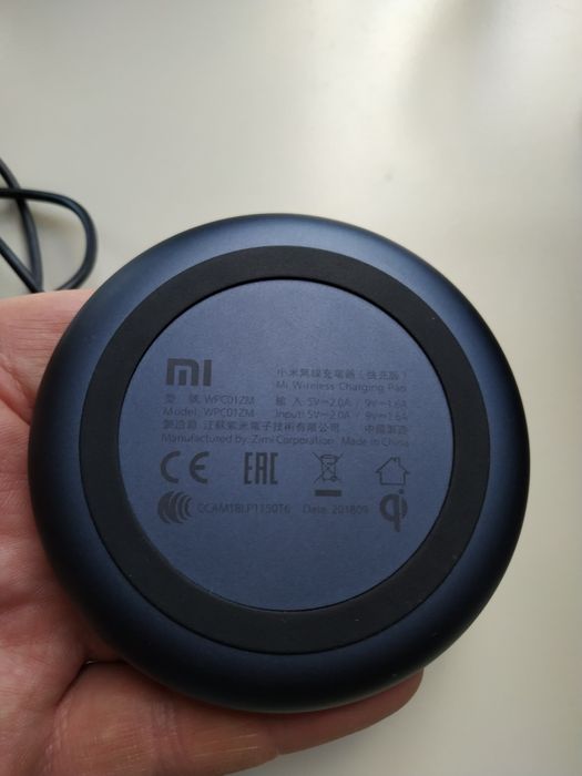 Беспроводное зарядное для портативных устройств Xiaomi