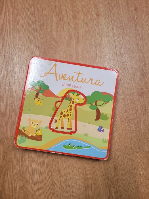 Livro Descobre e brinca crianças