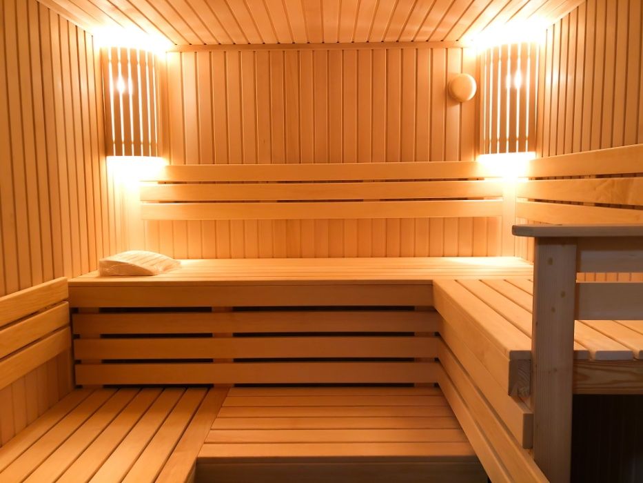 Посуточная аренда дома с сауной на Осокорках. Подобова оренда будинку.