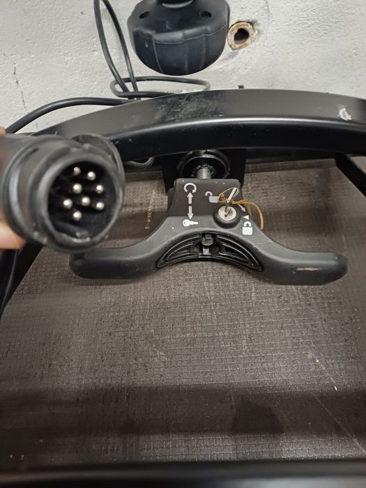 Thule ER 942 bagażnik rowerowy platforma na hak