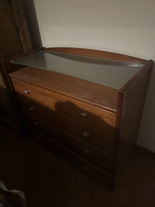 Comoda de madeira
