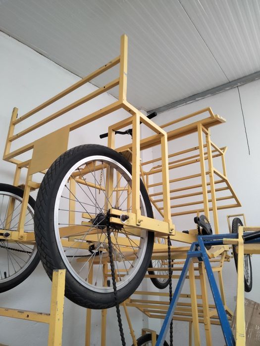 Bicicleta quadriciclo passeio turístico