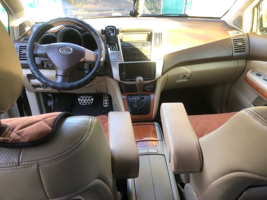 Продам Lexus 330