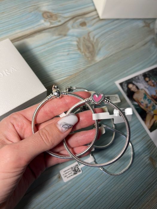 Срібні браслети Pandora