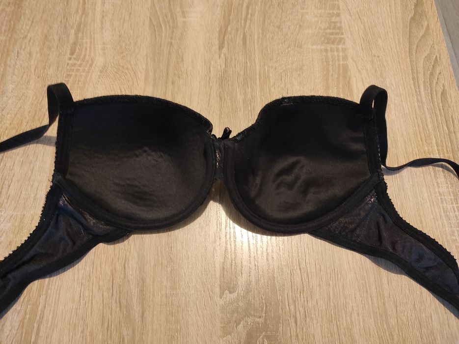 Biustonosz Body czarny rozmiar 85/C