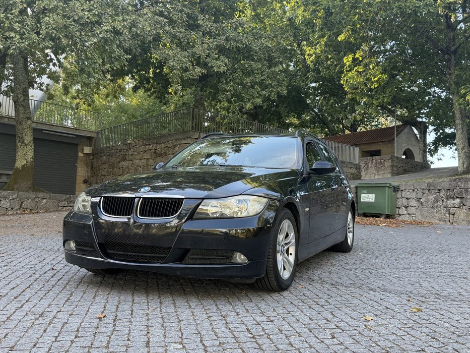 BMW E91 318D.