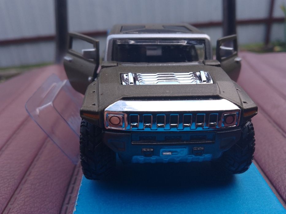Maisto Fresh Metal Hummer H3X