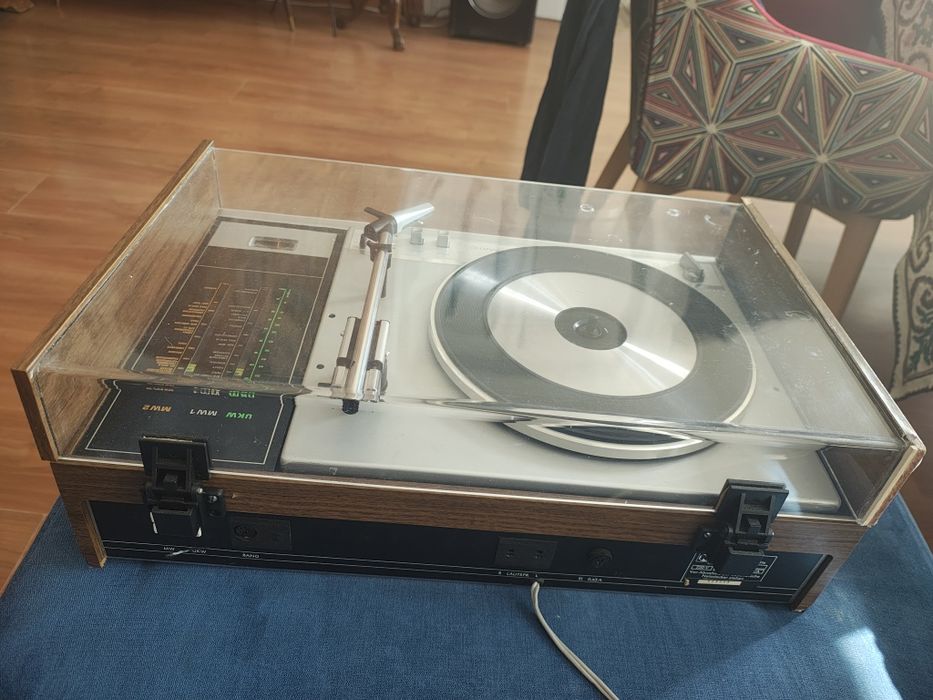 Philips gramofon-radio-bt