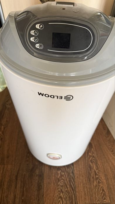 Продам бойлер Eldom 50 л.