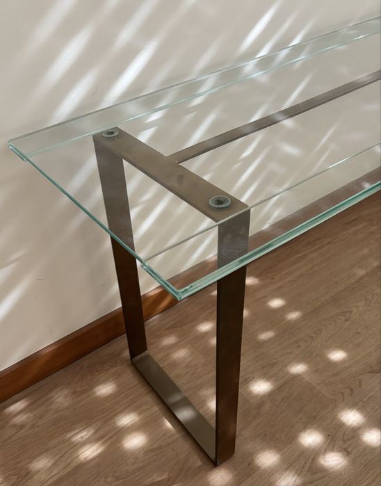 Mesa de centro em vidro