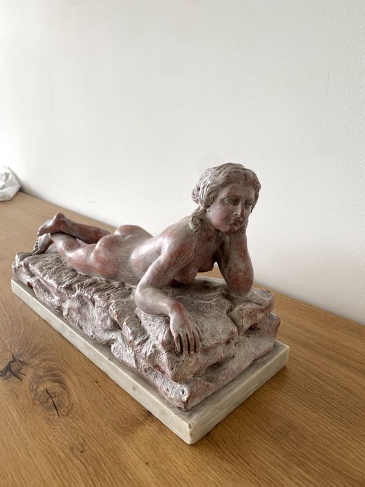 Estátua mármore Rosa pequena