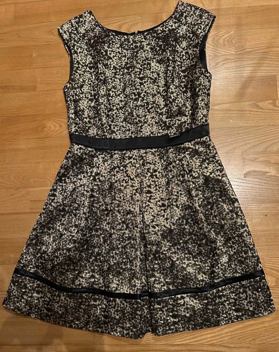 Sukienka balowa Sylwestrowa do kolan złota marki Antall Rozmiar 38