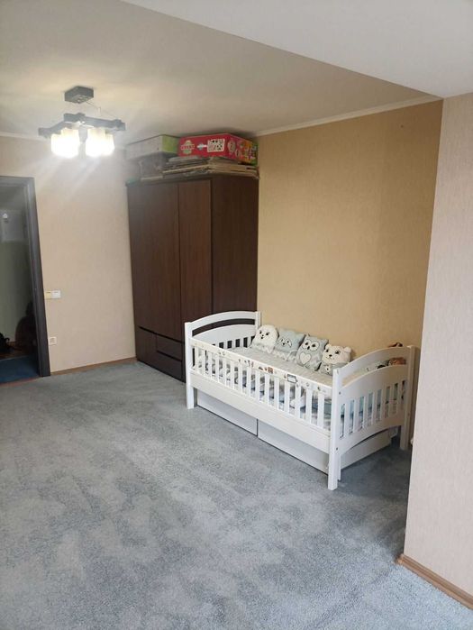 Видова 2х квартира, р-н Славутич-арени.