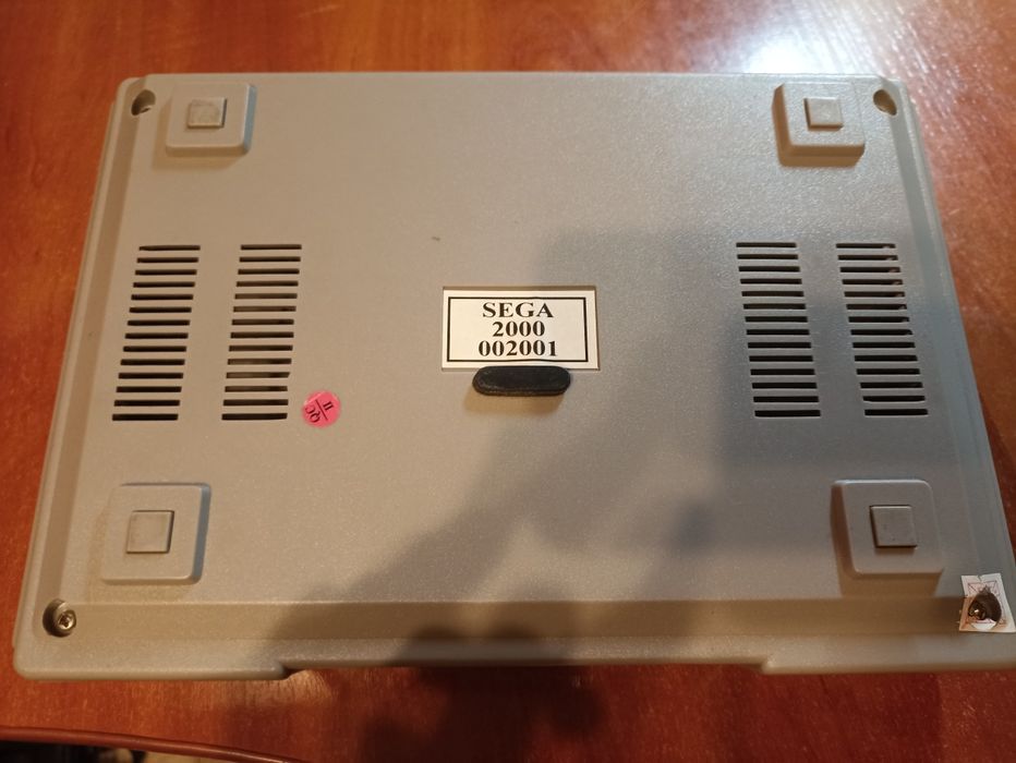 !!СРОЧНО!!  Продам Sega Mega Drive 2 (SEGA 2000)