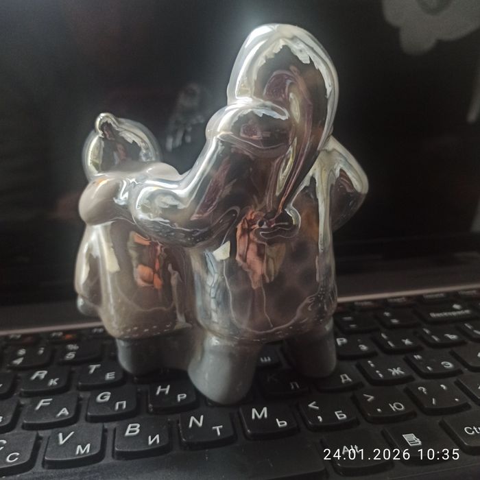 Статуэтка сестрички из "Зимнего дворика"