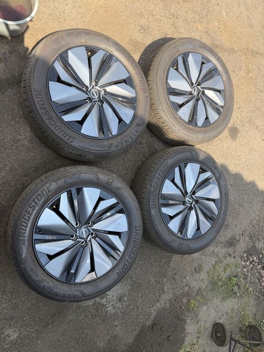 Комплект коліс   Nissan Ariya e-4ORCE AWD 2024