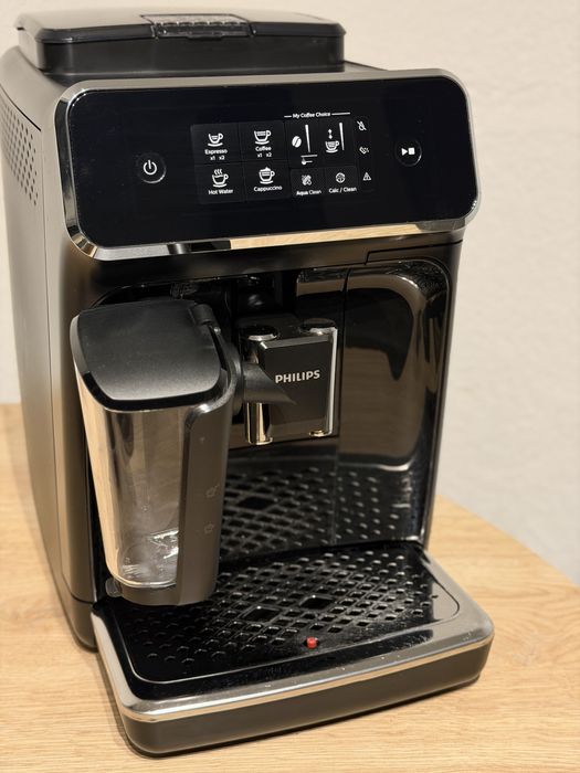 Кавомашина Philips LatteGo 2200