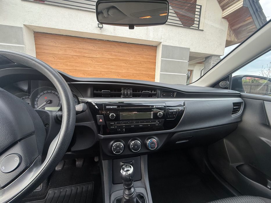Samochód osobowy Toyota Corolla
