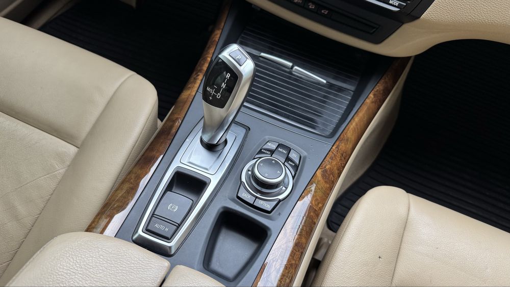 Продам BMW X5 E70 2012