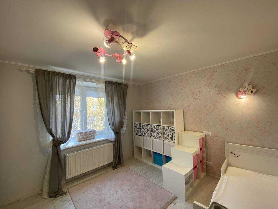 Продаж трикімнатної квартири 113 000$  поруч з парком