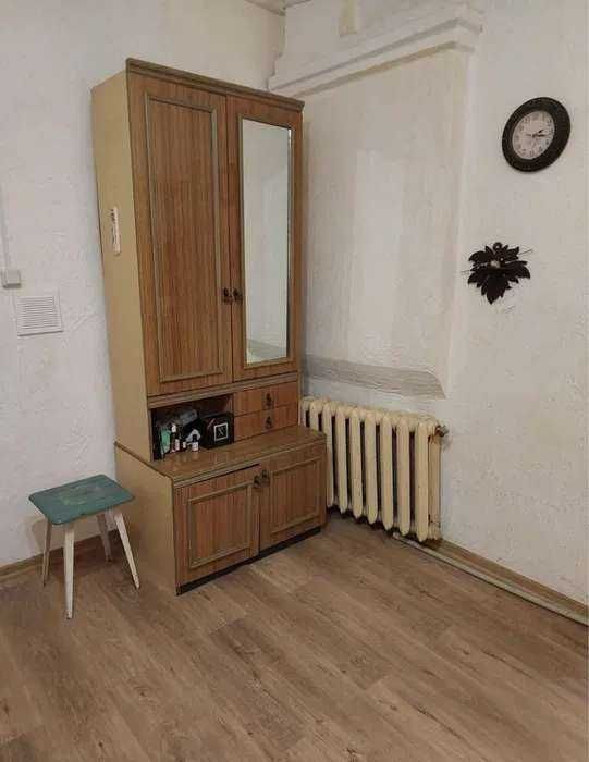 Продається квартира Серова/Колонтаєвська