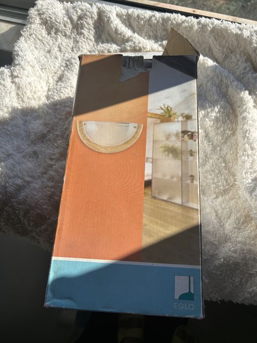 Aplique / candeeiro de parede *novo*