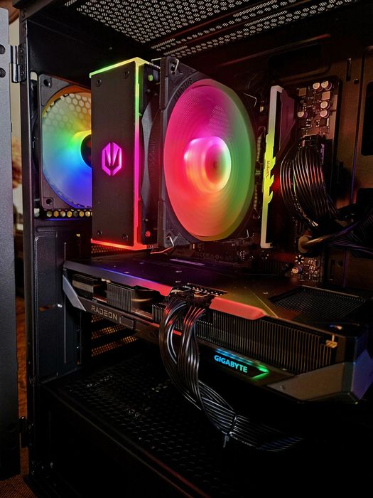NOWY Komputer gamingowy RX 9070GRE/RYZEN 7500F/16GB/1TB/GWARANCJA!