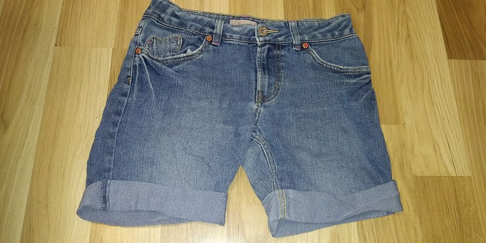 Spodenki levis