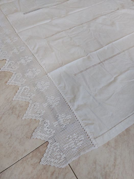 Conjunto 3 cortinas linho e crochet