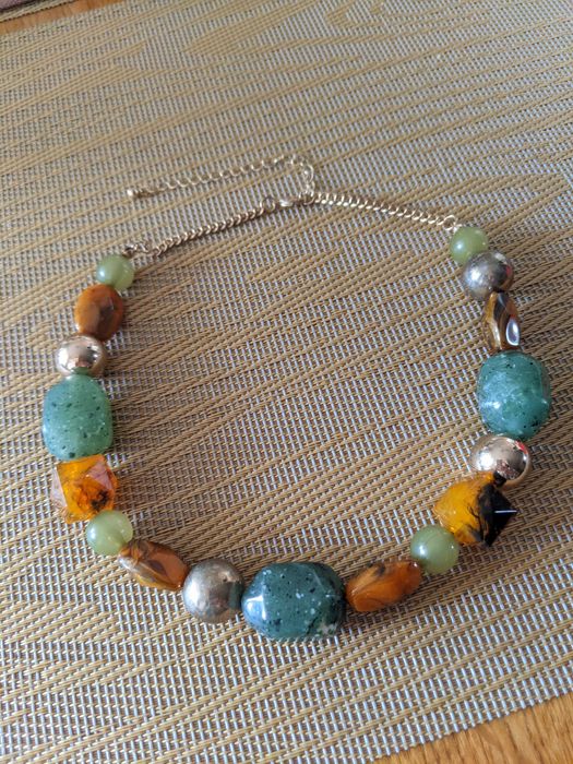 Намисто- чокер, імітація каміння