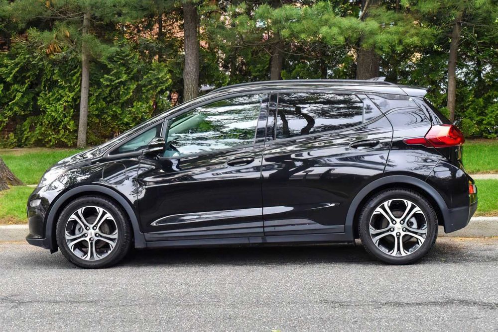 Chevrolet Bolt EV      2020