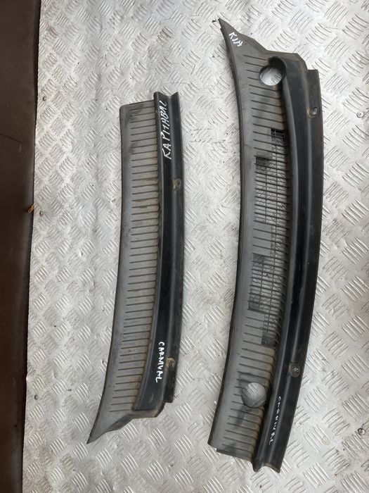 Жабо пластик под лобовое Киа карнивал 04год kia carnival