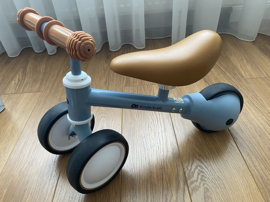Дитячий велосипед велобіг беговел Kinderkraft cutie ідеальний стан
