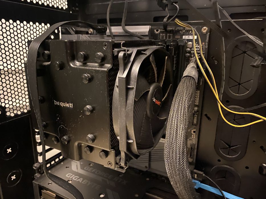 Gamingowy PC i7-13700KF / RTX 4070 / 64GB RAM / SSD NVMe – Jak Nowy!