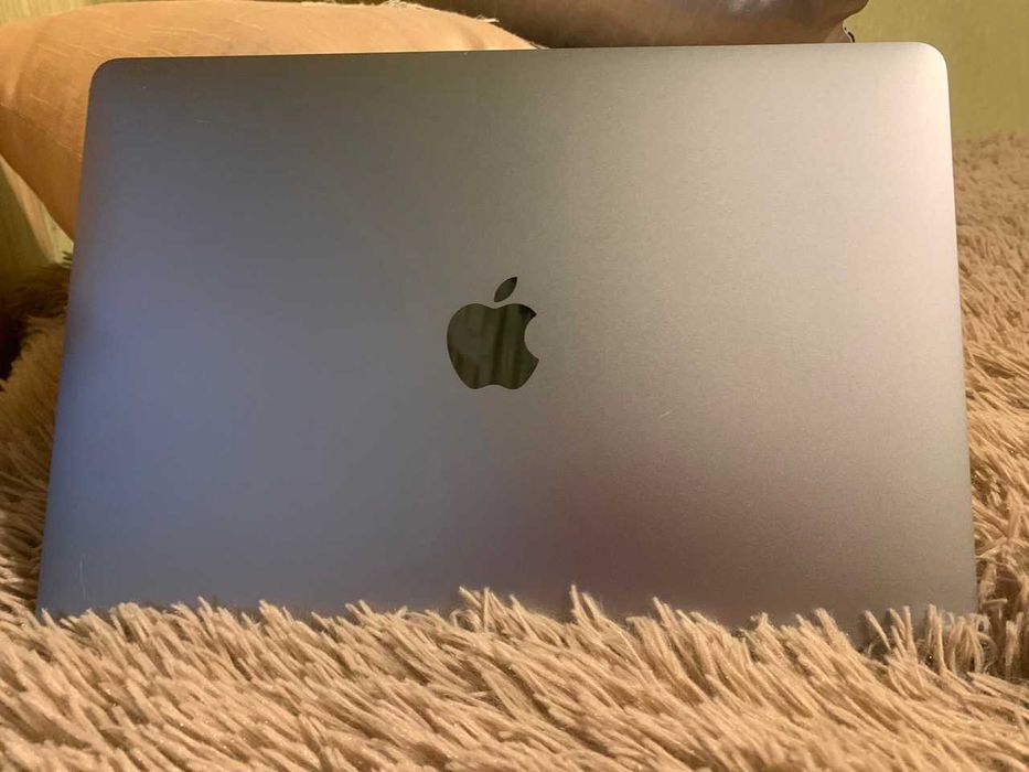 MacBook Pro 13 A1706 TouchBar Intel i7 - 16Gb - 1TB SSD