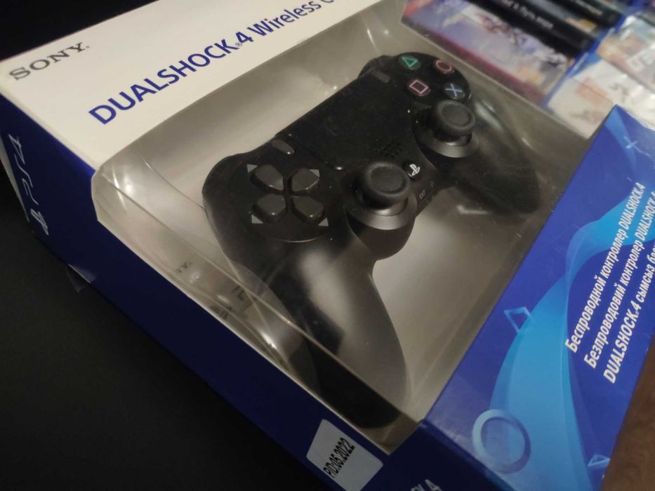 PS 4  PRO | Sony Playstation 4 Pro | CUH-7208B | + 2 оригінальні dualshock 4 + 10 шт. дисків