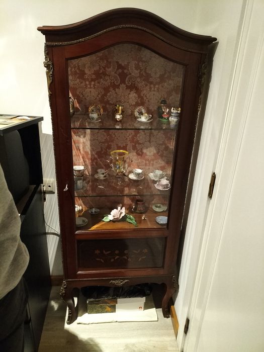 Vitrine muito antiga
